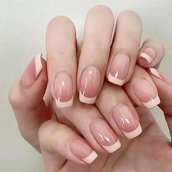 Crescentvormige French manicure stickers voor DIY nagelontwerpen - 130 stuks voor perfecte nagels, nail art en nagelverzorging - afbeelding 4