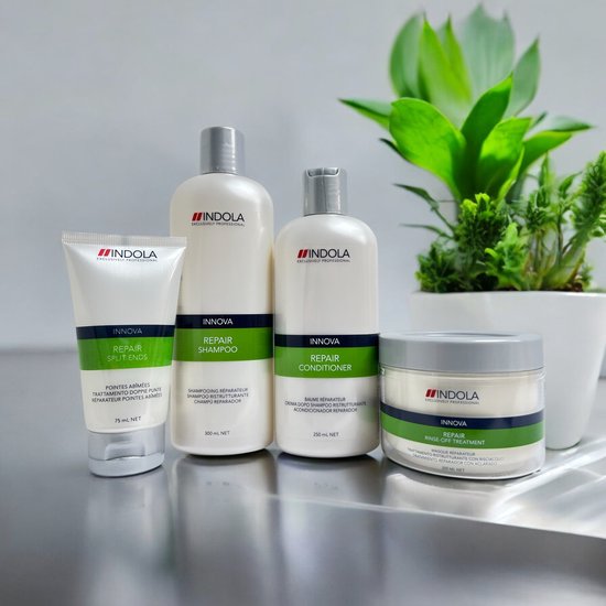 Indola Innova Repair SALE !! Geschenkset van 4 Producten, Shampoo, Conditioner, Treatment, Split ends - afbeelding 1