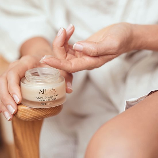 AHAVA Gladmakende Crème met Mineralen uit de Dode Zee - Verfijnt Huidtextuur & Verbetering van Elasticiteit | Intensieve Hydratatie | Gezichtsverzorging voor Dames & Heren | Moisturizer voor een Droge Huid & Gezicht - 50ml - afbeelding 7